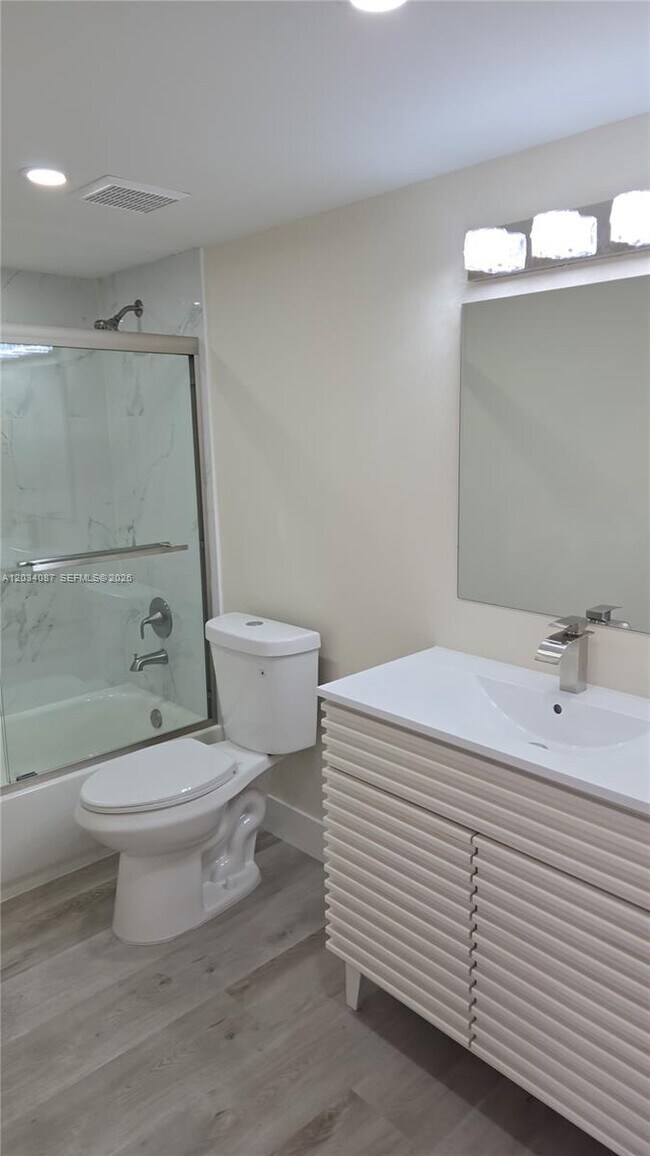 Building Photo - 9124 Collins Ave