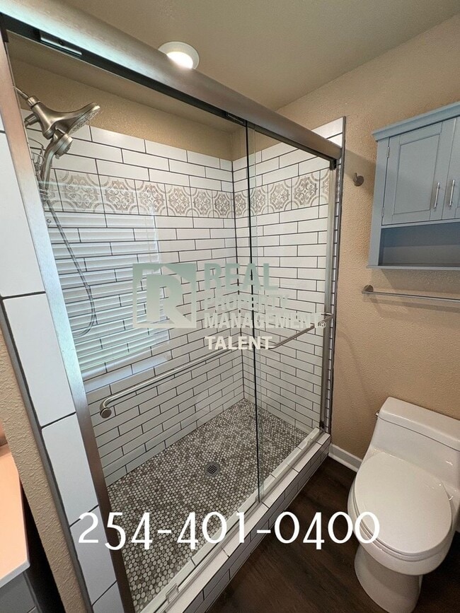 Building Photo - 952 Fannin Loop