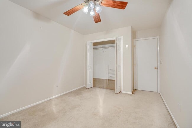 Building Photo - 414 Five Farms Ln