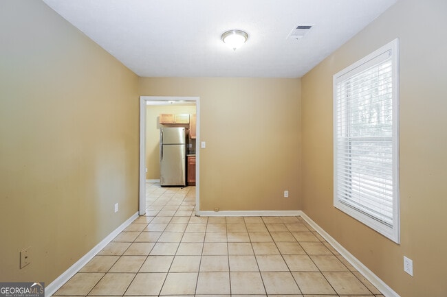 Building Photo - 7685 Mountain Creek Way