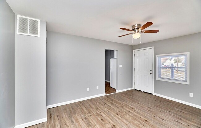 Building Photo - 10272 Niblic Dr