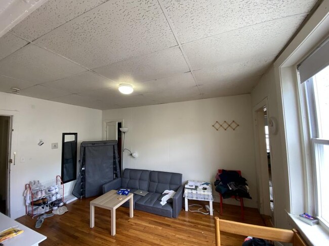 Building Photo - 1 bedroom in Boston MA 02134
