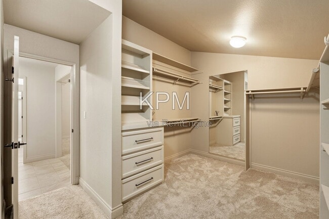 Building Photo - 3342 Cove Cir