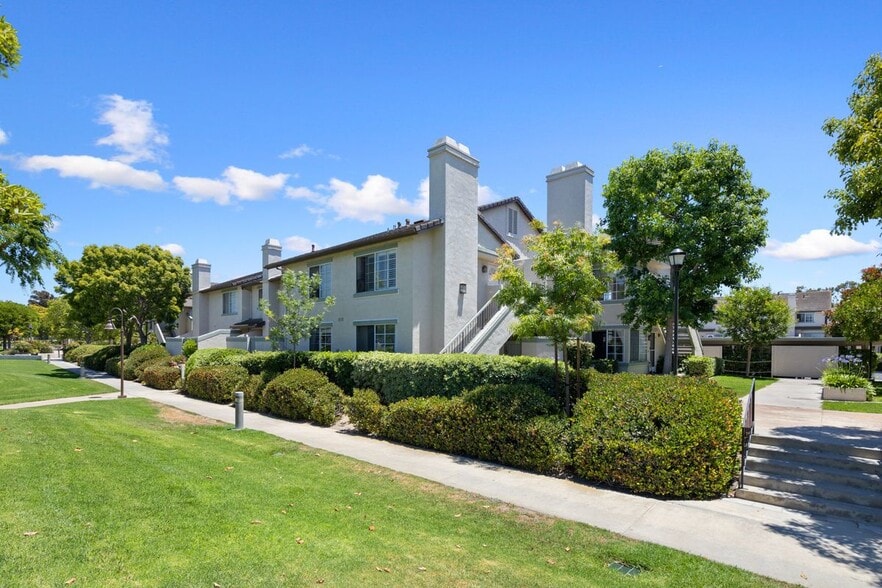 Primary Photo - 19 Exeter