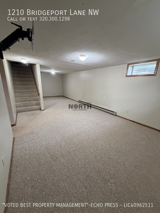 Building Photo - 1210 Bridgeport Ln NW