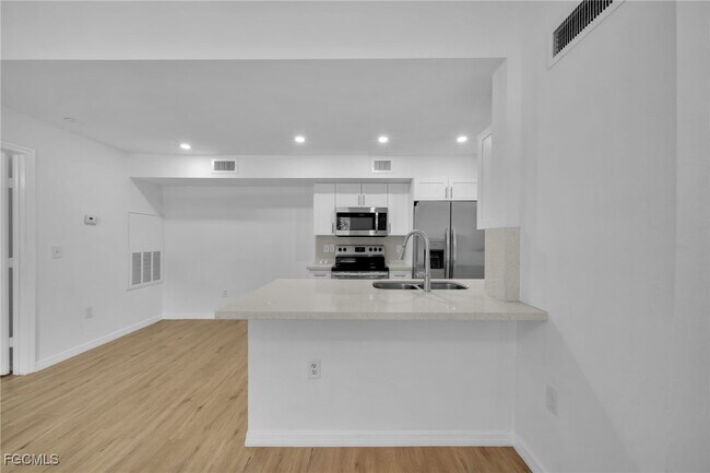 Primary Photo - 12540 Equestrian Cir