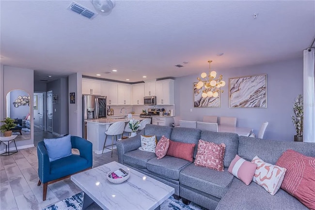 Building Photo - 260 Evertree Loop