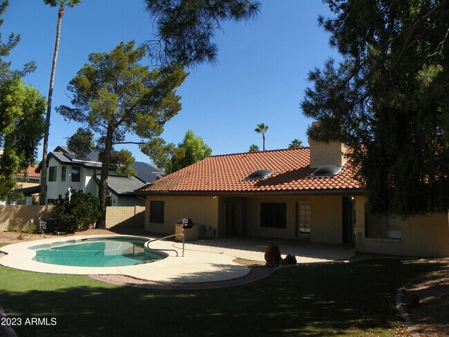 Building Photo - 7672 E Windrose Dr