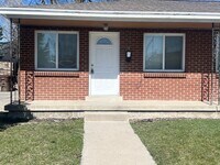 Building Photo - 291 Welby Ave S
