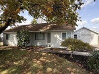Building Photo - 4429 SE Witch Hazel Rd