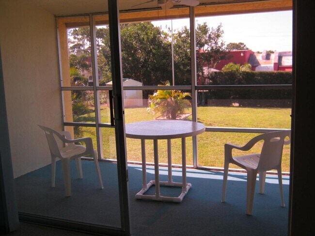 Building Photo - 2440 SE Ocean Blvd