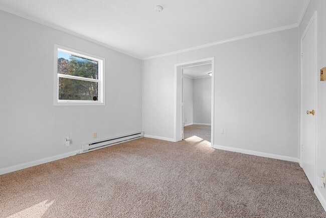 Building Photo - **Available 06/12/2026** 3Bed/1.5Bath Cozy & Convenient in Durham NC!