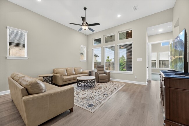 Building Photo - 468 Harvest Moon Dr