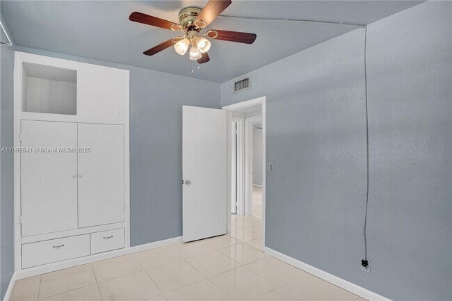 Building Photo - 6540 McKinley St