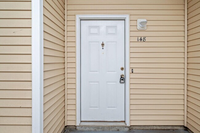 Building Photo - 1501 Partin Dr N