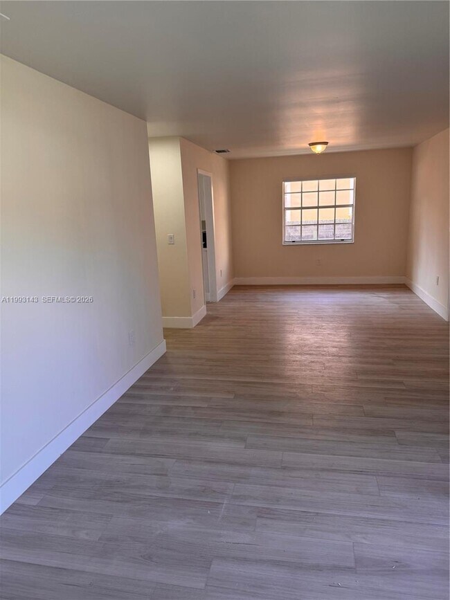 Building Photo - 2194 SW 57th Ct