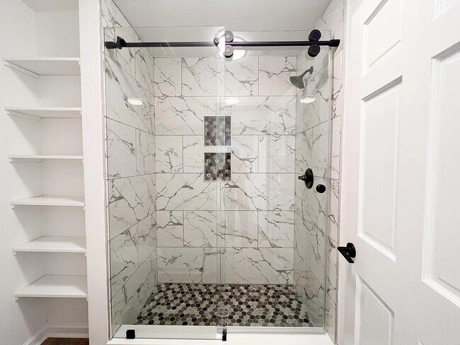 Building Photo - 12 Ginger Ln