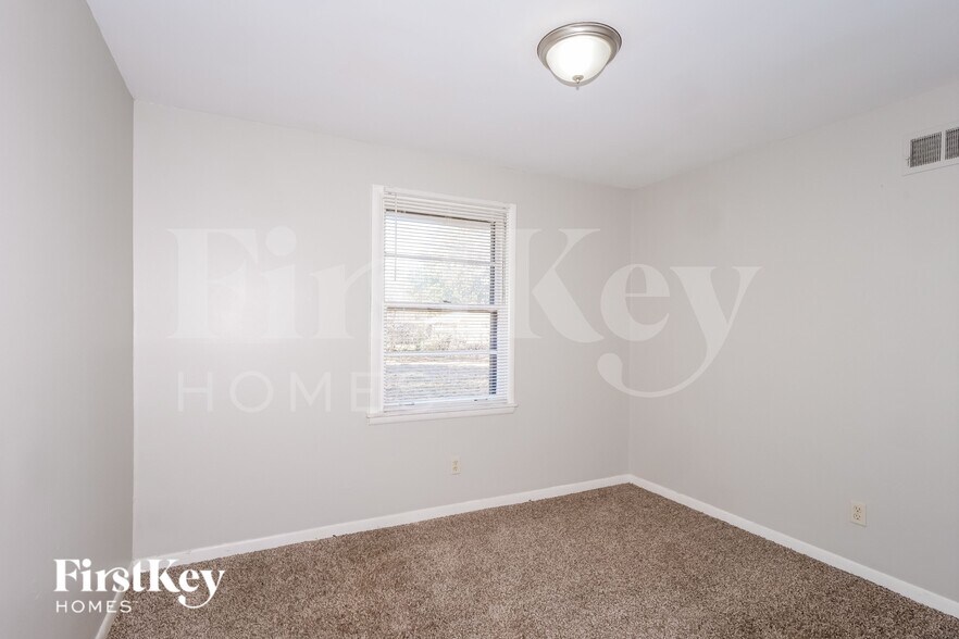 Building Photo - 5167 Haleville Rd