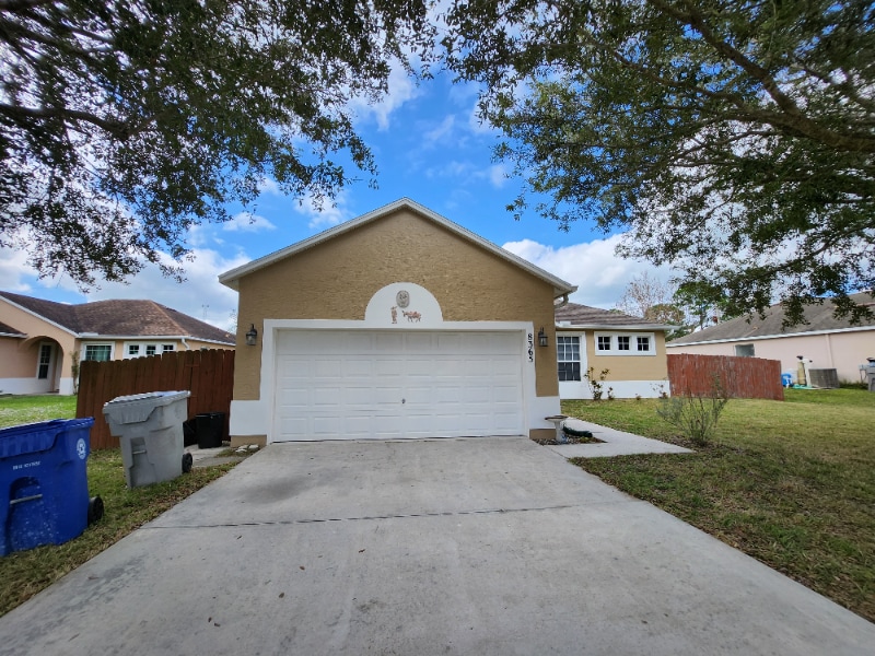 Building Photo - 8365 104th Ct