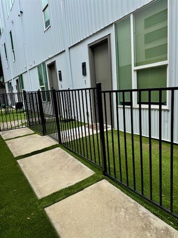 Building Photo - 4210 Delano Pl