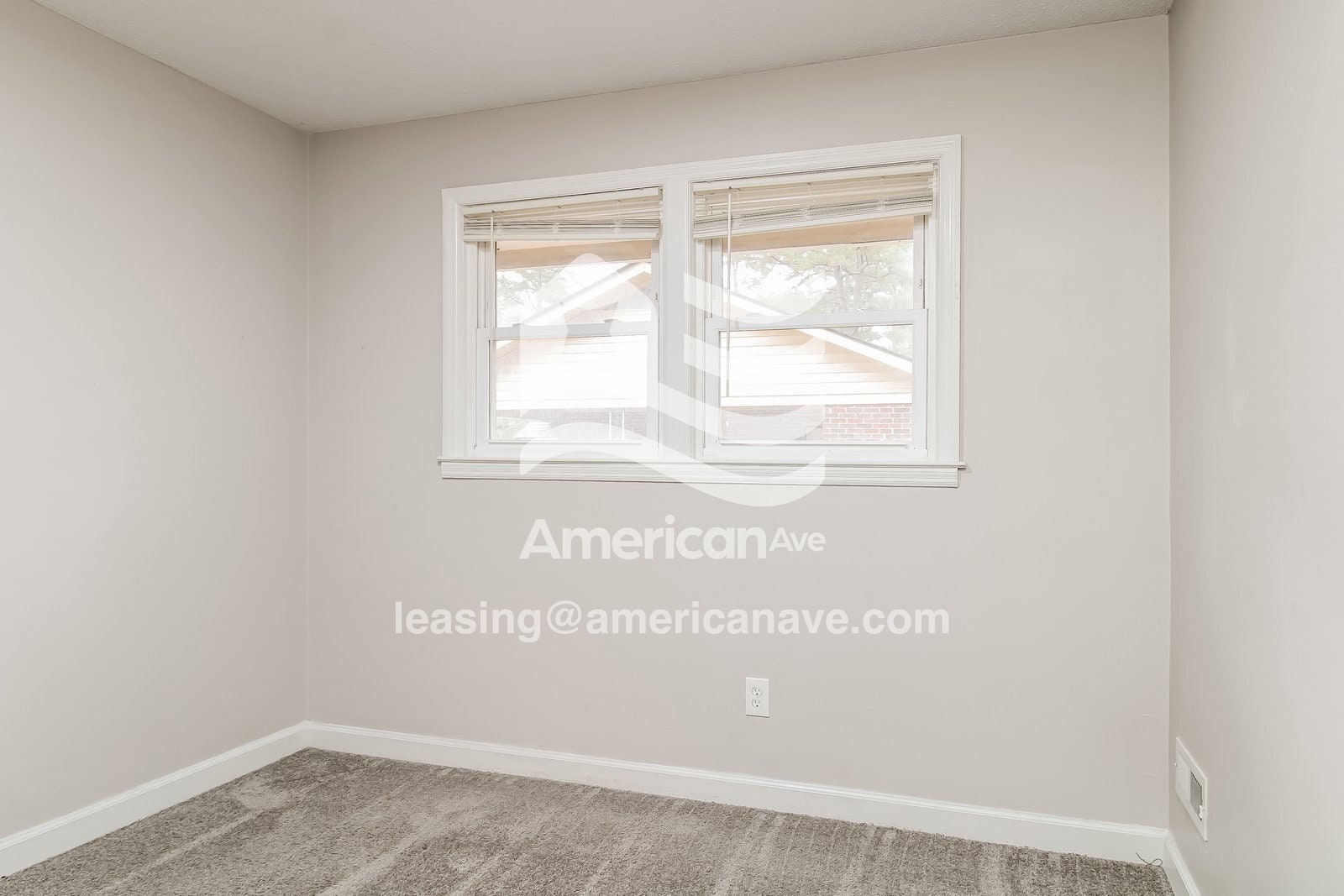 Building Photo - 2520 Stonehenge Dr