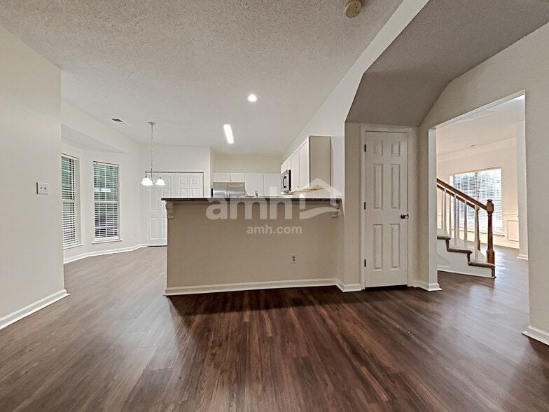 Building Photo - 14826 Rolling Sky Dr