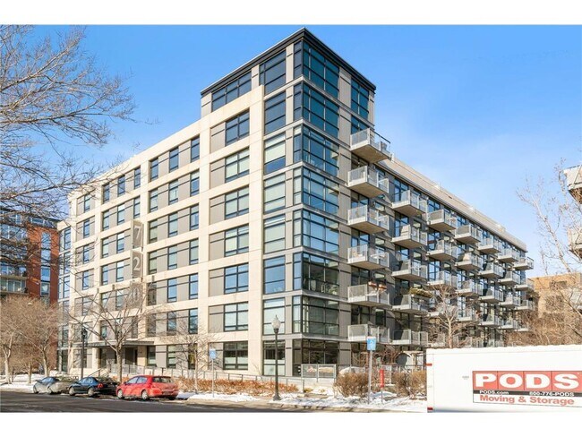 Building Photo - 720 N 4th St