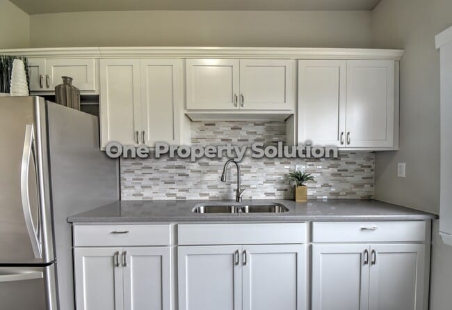Building Photo - 3612 Van Buren St