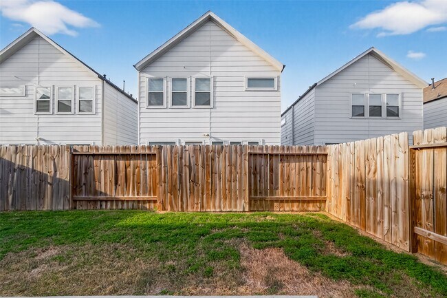 Building Photo - 4418 Bora Bora Ln