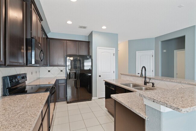 Building Photo - 369 Derby Dr