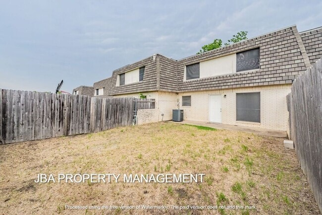Building Photo - 1758 Farleigh Ct