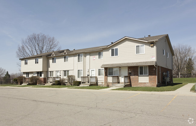Building Photo - Vanderbilt Townhomes