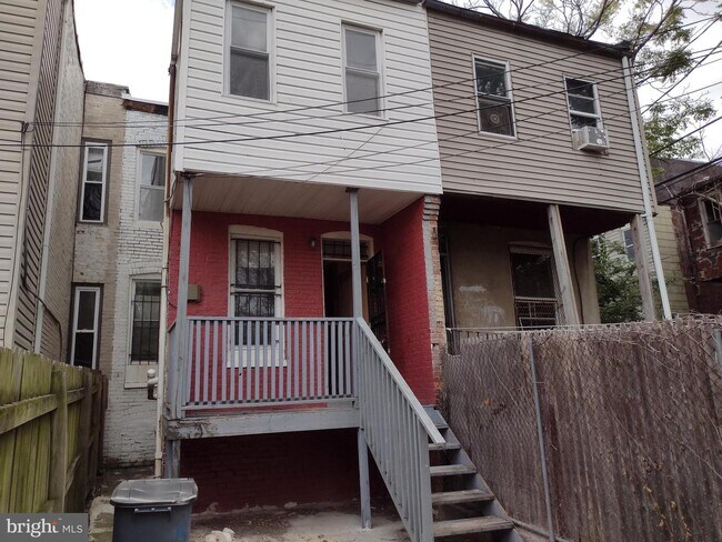 Building Photo - 21 N Monroe St