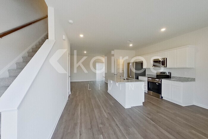 Building Photo - 2137 Banyon Cir