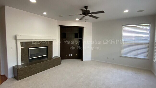 Building Photo - 1030 Eastlake Cir