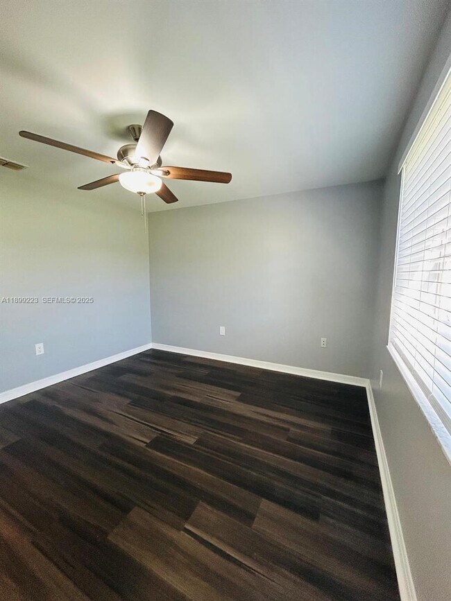 Building Photo - 2013 Finland Dr