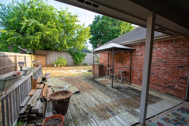 Building Photo - Cozy Fireplace, Bright Kitchen, and a Backyard Built for Gatherings