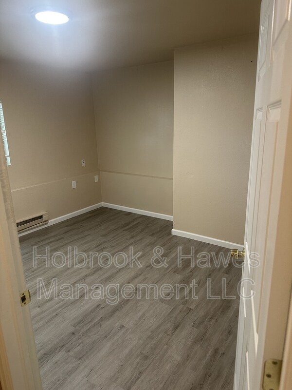 Building Photo - 4531 Boardwalk Dr