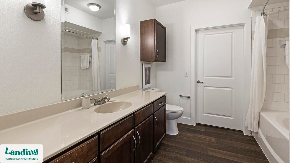 Building Photo - 7373 Valley View Ln