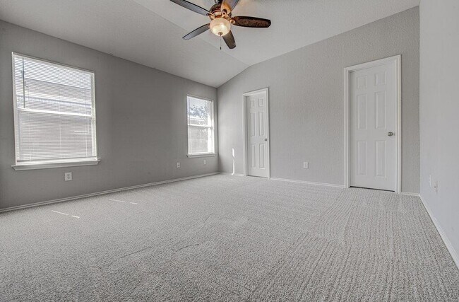Building Photo - 1111 Whitley Dr