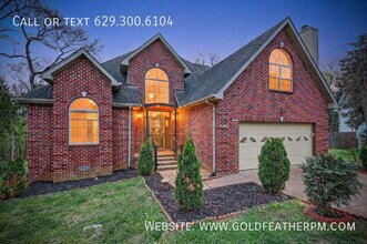 Building Photo - 3940 Waterford Way