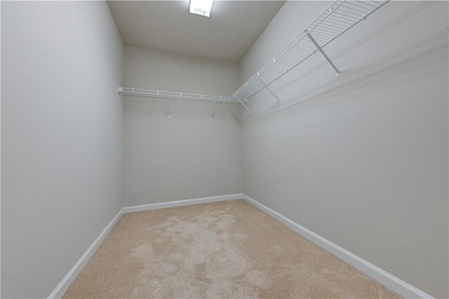 Building Photo - 496 Sunset Park Dr