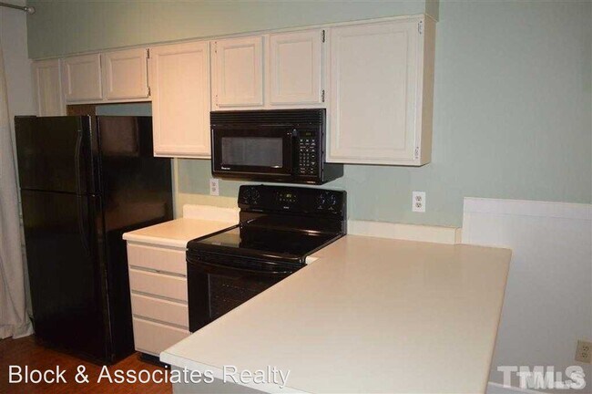 Building Photo - 2 br, 2 bath House - 6151 Bushmills Street