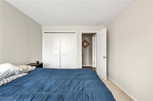 Building Photo - 12900 Lake Ave