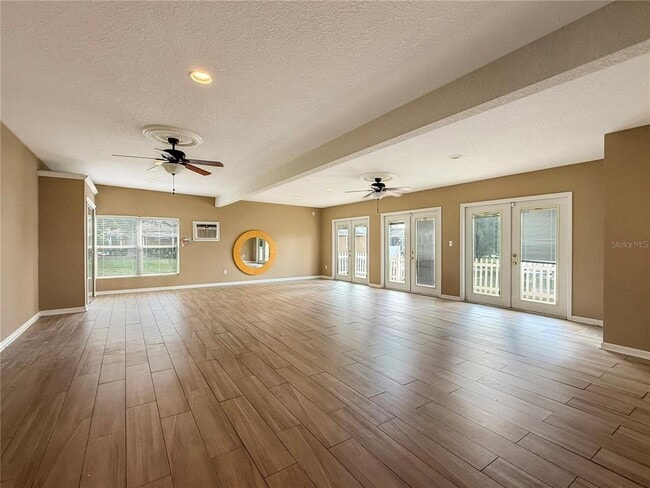 Building Photo - 117 Lake Roy Dr