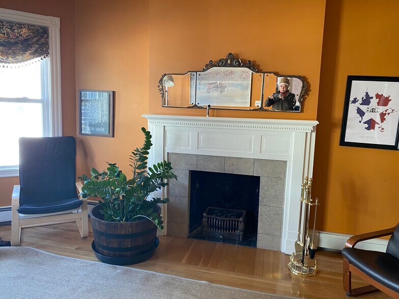 Building Photo - 6 Saint Paul St