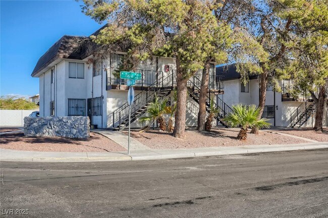 Building Photo - 4364 Tara Ave