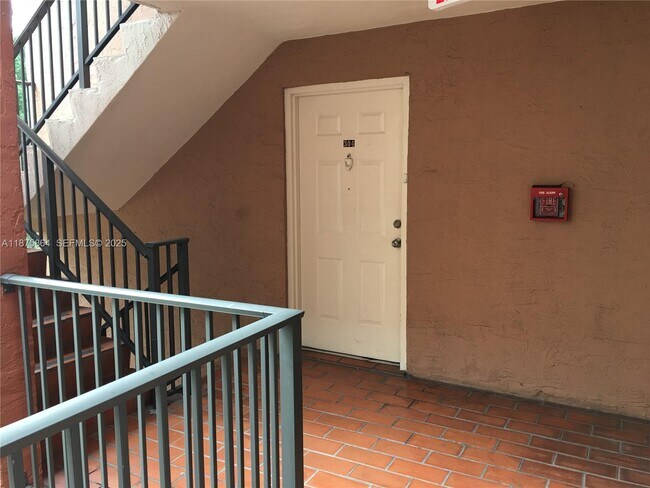 Building Photo - 5825 W 25th Ct