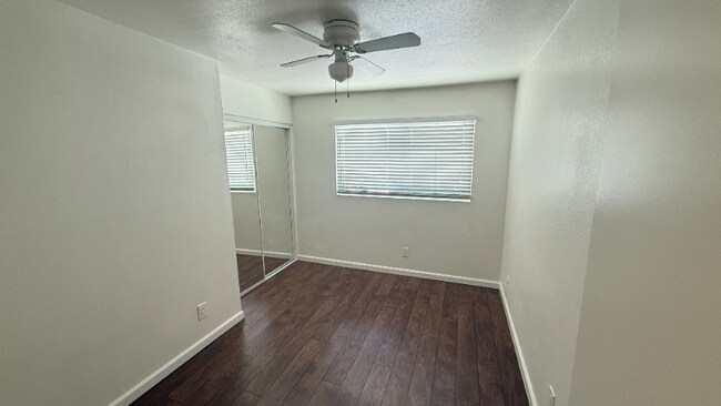 Building Photo - 2 Central Ave