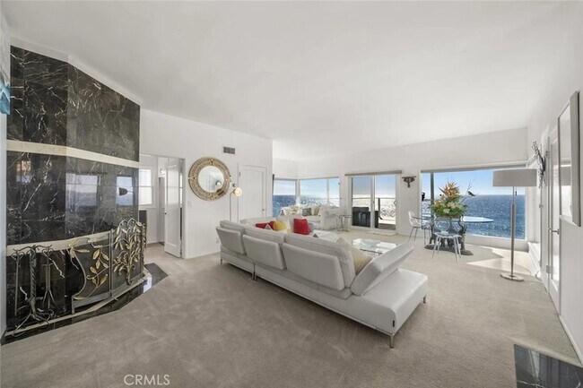 Building Photo - 31877 Circle Dr